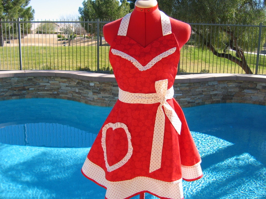 Sweetheart Apron - La Vie en Rose - Sexy Apron with Ruffles - Womens Aprons - Scarlet Chic Sassy Apron  - Rose Apron