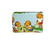Berenstain Bears Mini Zipper Pouch / Small Storybook Bag in Summer Camp with the Berenstain Bears