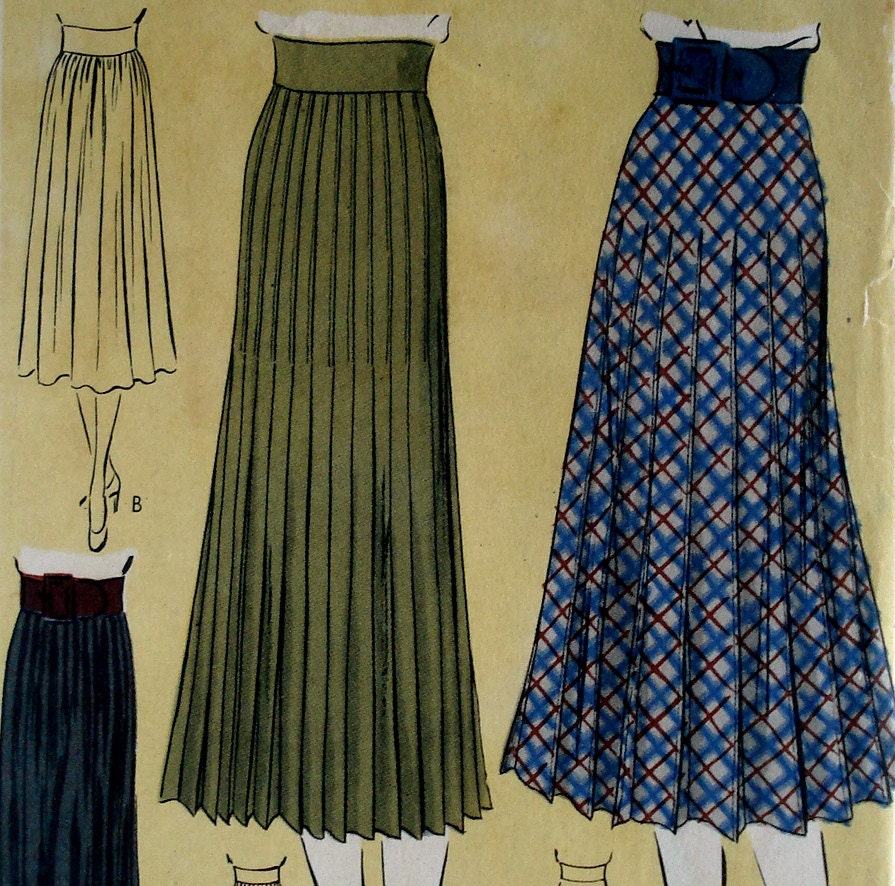 Vintage 30s 40s Pleated Skirt Pattern Vogue 7988 Waist 28 Factory Folded