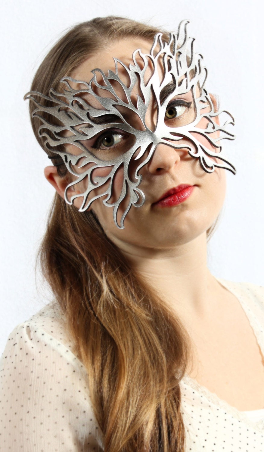 Filigree Flame leather mask in silver