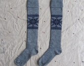 vintage c. 1970s gray snowflake knee high boot socks