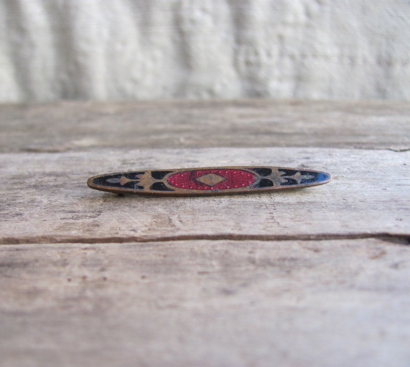 antique c. early 1900s Victorian enamel bar pin