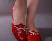 Vintage 1950s Wedges  - Lipstick Red Leather Wedges with White Contrast Size 8.5 9 N