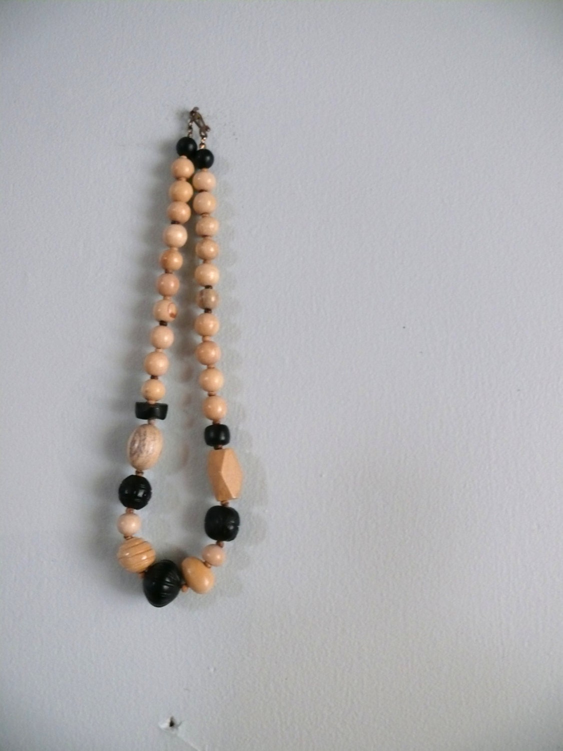 vintage 1970s Necklace // Wooden Beads in Black and Natural Wood
