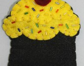 Black Forest (3), cupcake, sprinkles, cherry on top, felt, purse