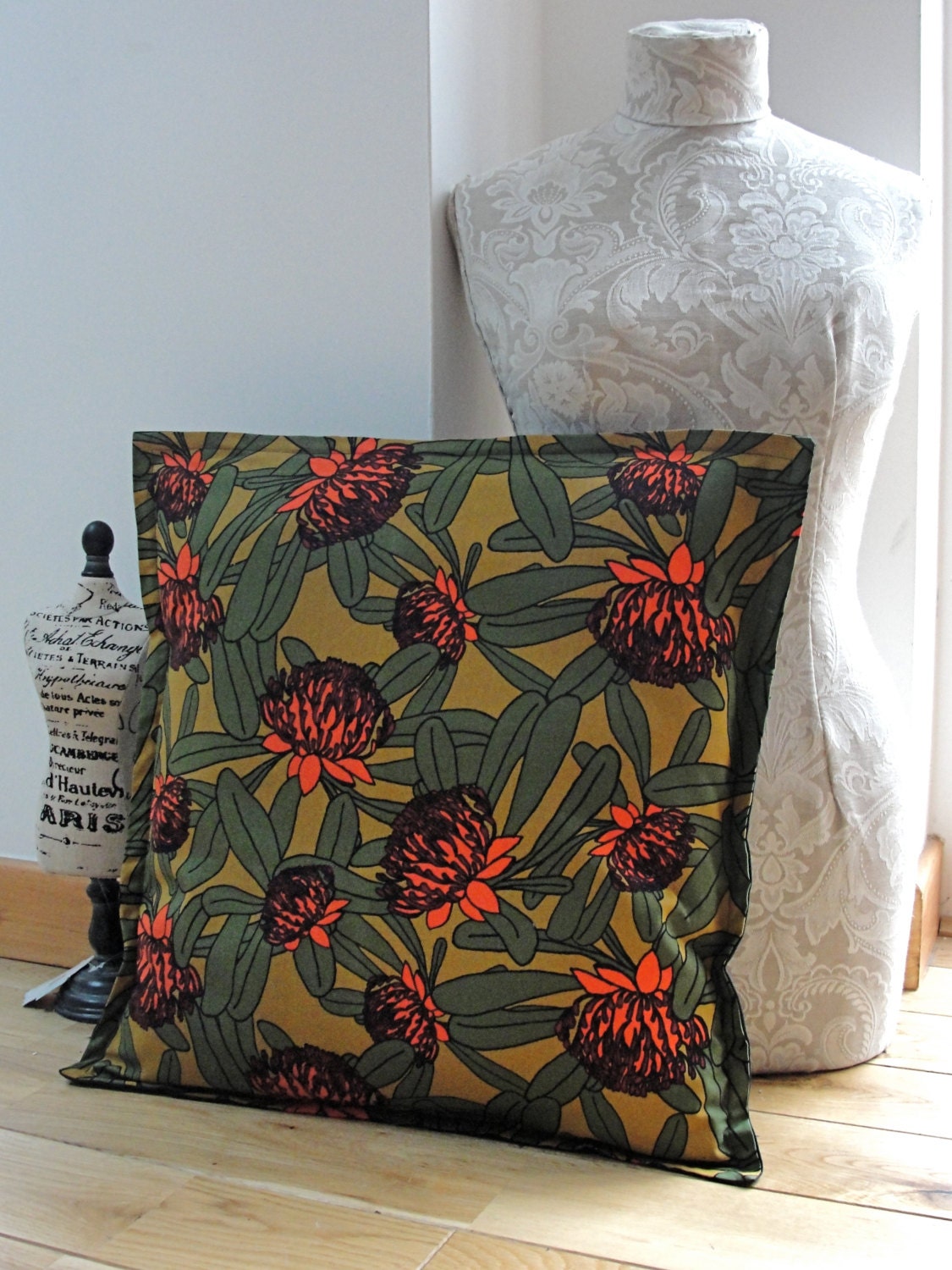 1 X ECO-FRIENDLY Cushion Cover by Fairytale13 - 20 X 20"  statement throw pillow bold RETRO 60'S floral pattern