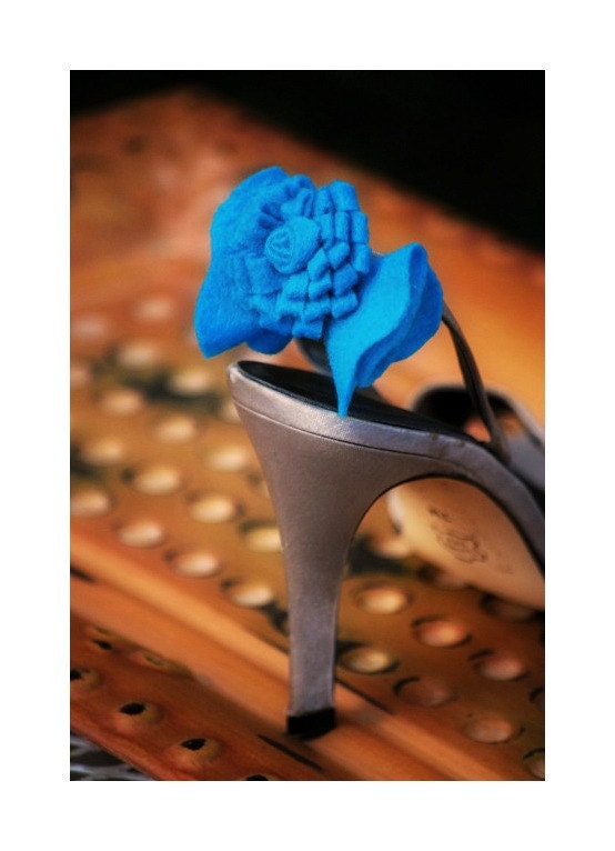 Bow Shoe Clips. Peacock Blue Florettepom Turquoise Aqua, Accessory Flower Ruffles, Girly Something Blue, Children M2MG, Spring Footwear Pins
