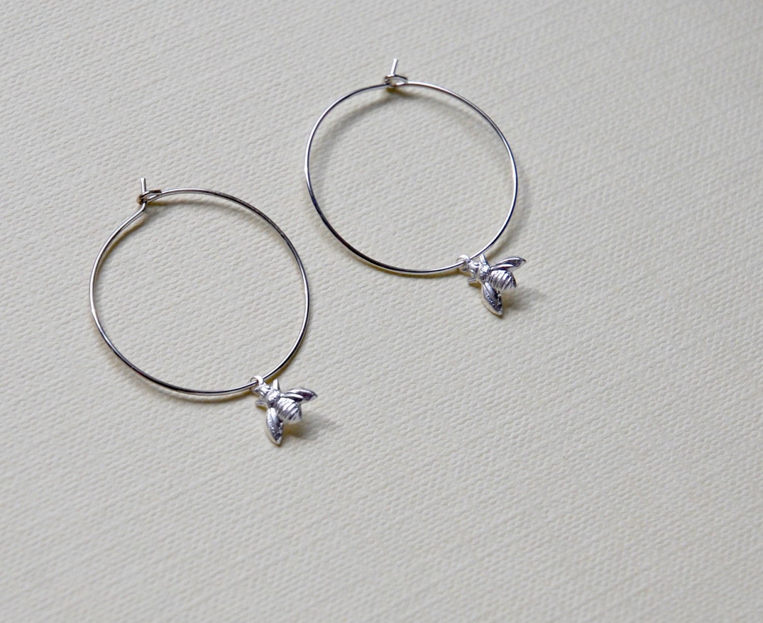 Bumble bee earrings - thin sterling silver hoops - tiny sterling silver bee dangle - delicate earrings - Daisy
