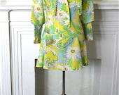 Vintage 1960s Yellow & Blue Psychedelic Daisy Mini Dress Tunic