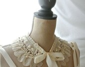 Pearl Peter pan eyelet collar necklace, romantic ecru shabby bib necklace, boho statement necklace, Victorian flower, true rebel clothing
