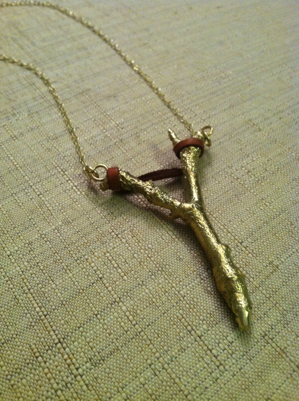 Slingshot Necklace - BRONZE - OldBlood