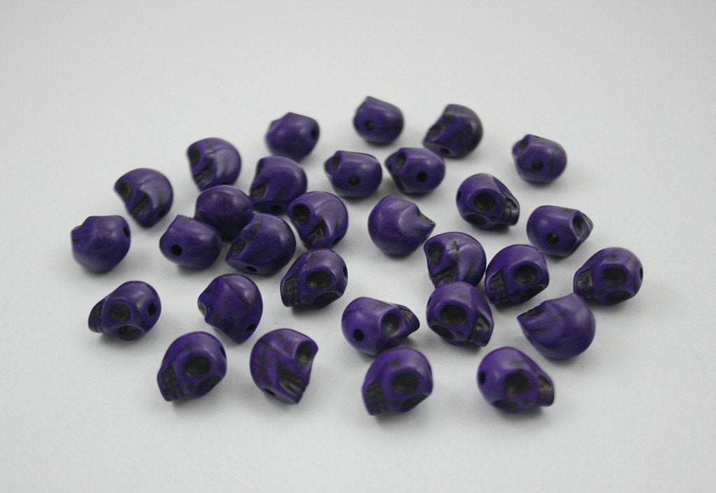 40 pcs. Tiny Purple Head Skull Beads Charms Pendants Decorations Findings 7 mm. SPB7