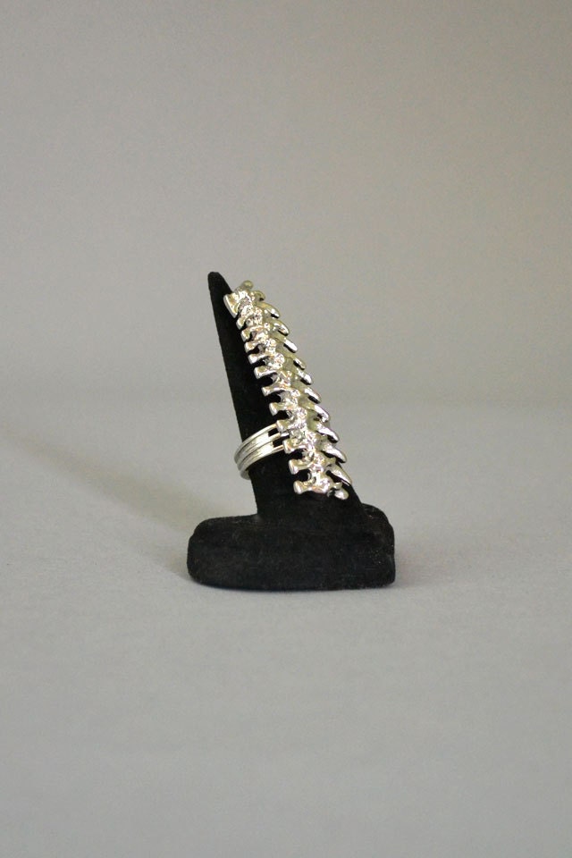 Back Bone Spine Ring
