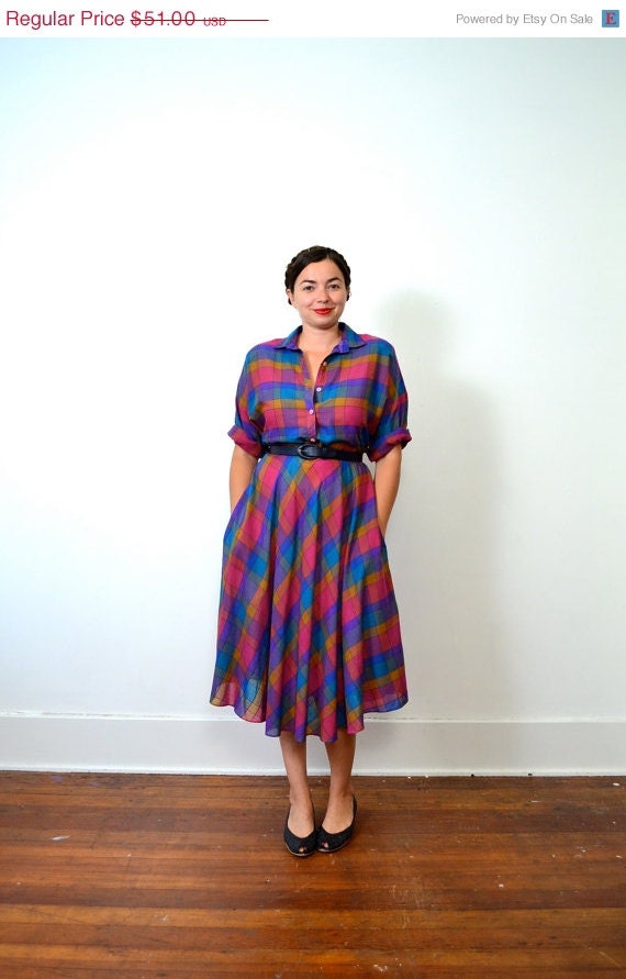 May Sale // 1980s Rainbow Plaid Shirtwaist // Plus Size