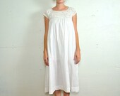 20% Off / Summer Sale / Edwardian White Nightgown // Small