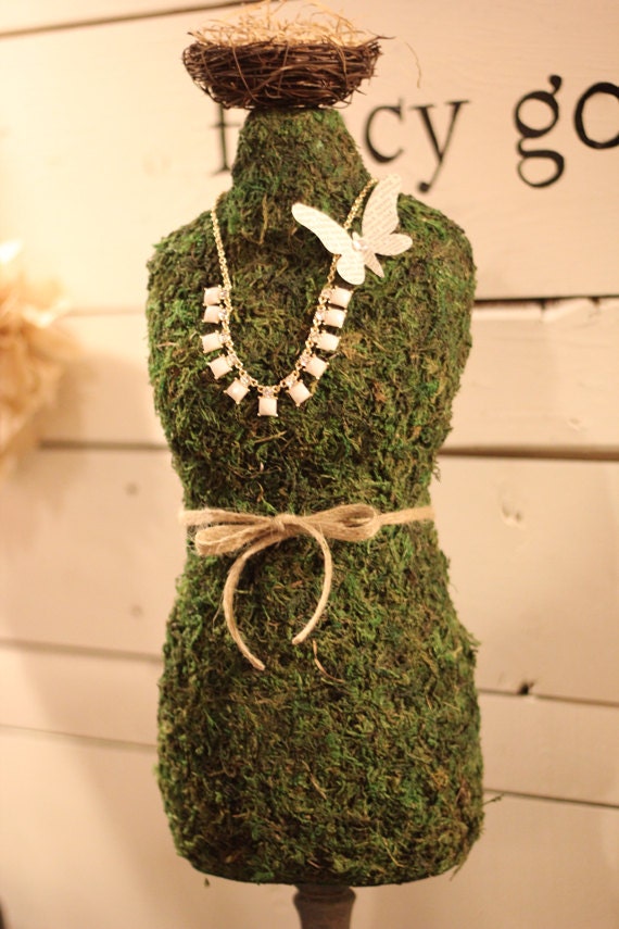 Moss dressmaker form