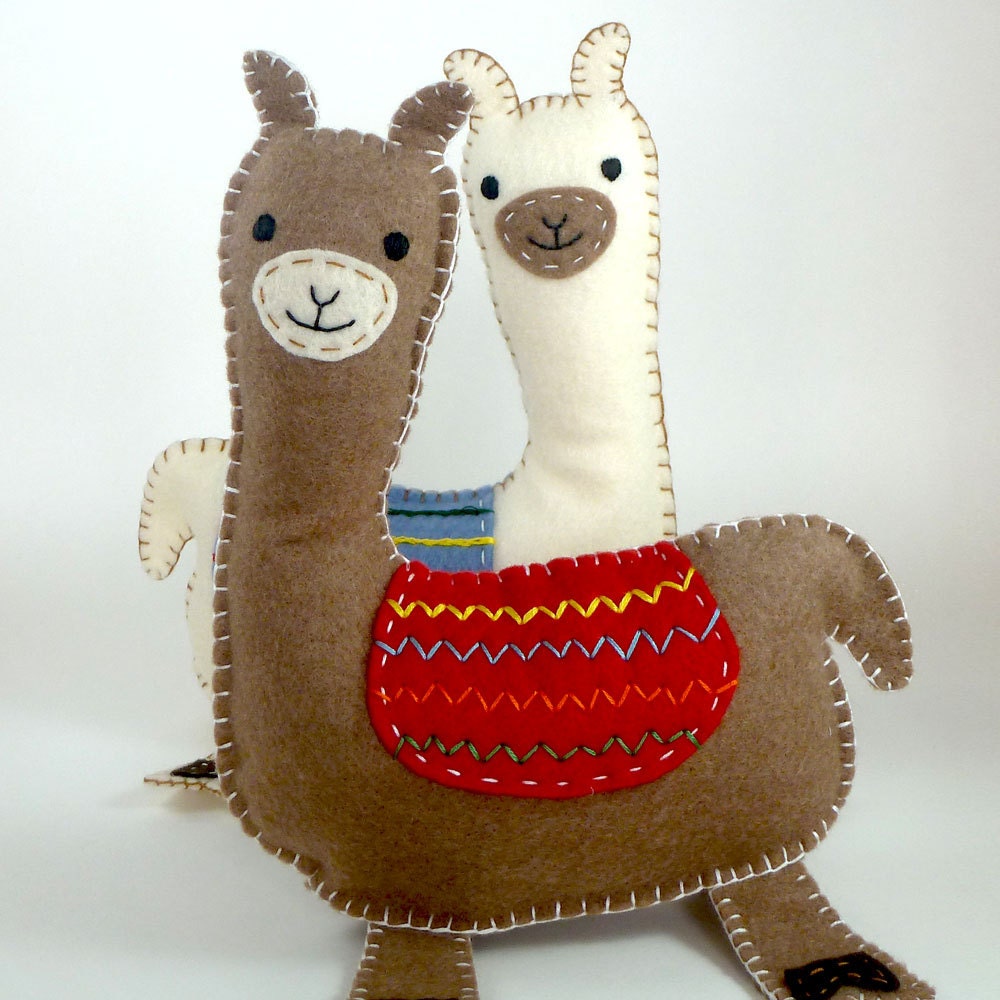 Stuffed Llama PATTERN - Sew by Hand Plush Felt Stuffed Animal PDF - Easy to Make