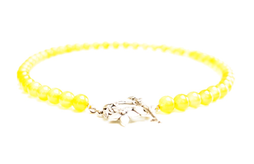 Yellow necklace, yellow agate necklace with silver plated clasp. Italian gemstone jewelry.