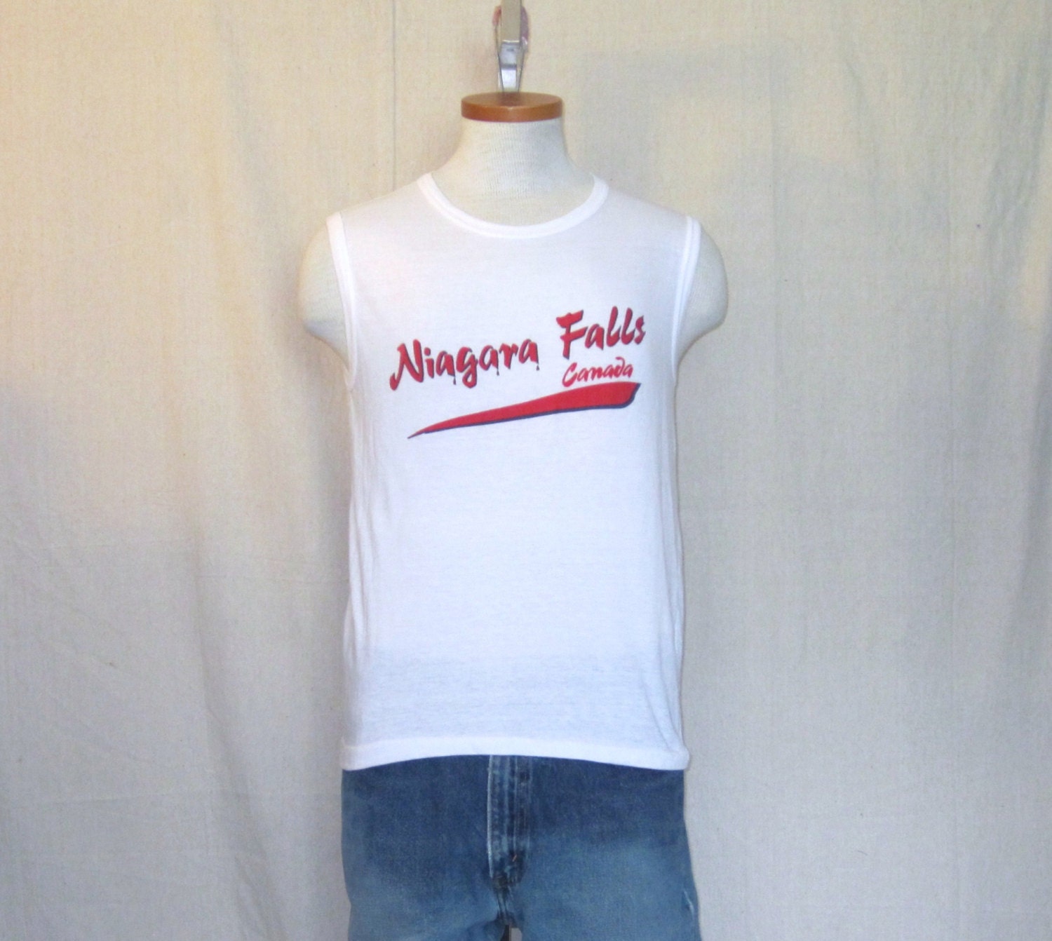Vintage 80s NIAGARA FALLS CANADA Graphic Small Sleeveless Summer Beach 50/50 T-Shirt