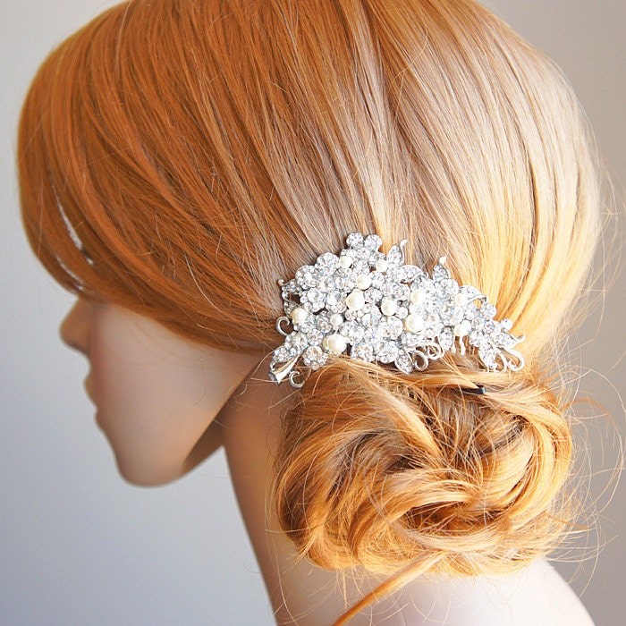 HASNA, Vintage Style Crystal Bridal Hair Comb, Flower Bouquet and Leaf Wedding Hair Accessories, White or Ivory Pearl Wedding Hairpiece