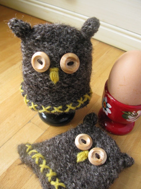 Knit and Felt Owl Egg Cosy