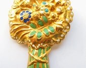 Vintage Enameled Pin Gold Gilt Floral Bouquet