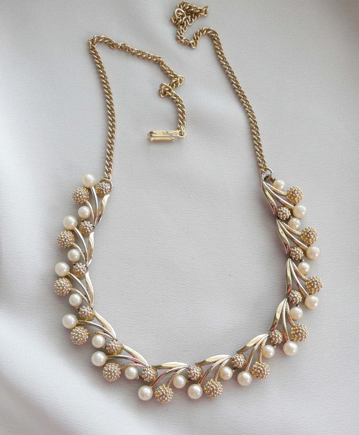 Vintage Trifari Pearl Necklace 60s-70s by BlueberrySkyVintage