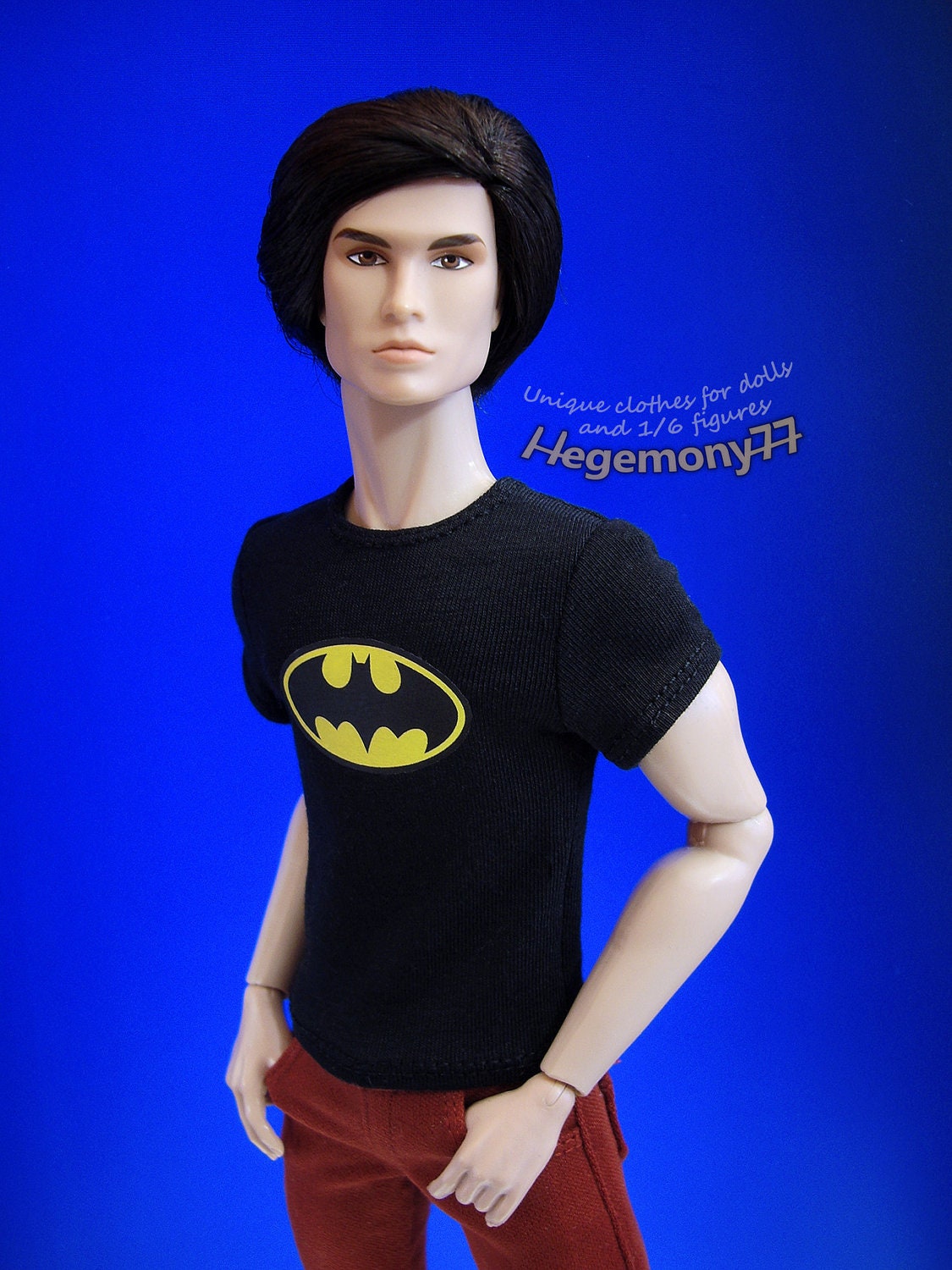 1 /6 scale Batman T shirt for Fashion Royalty Homme Ken Taeyang size doll and 12 inch figure