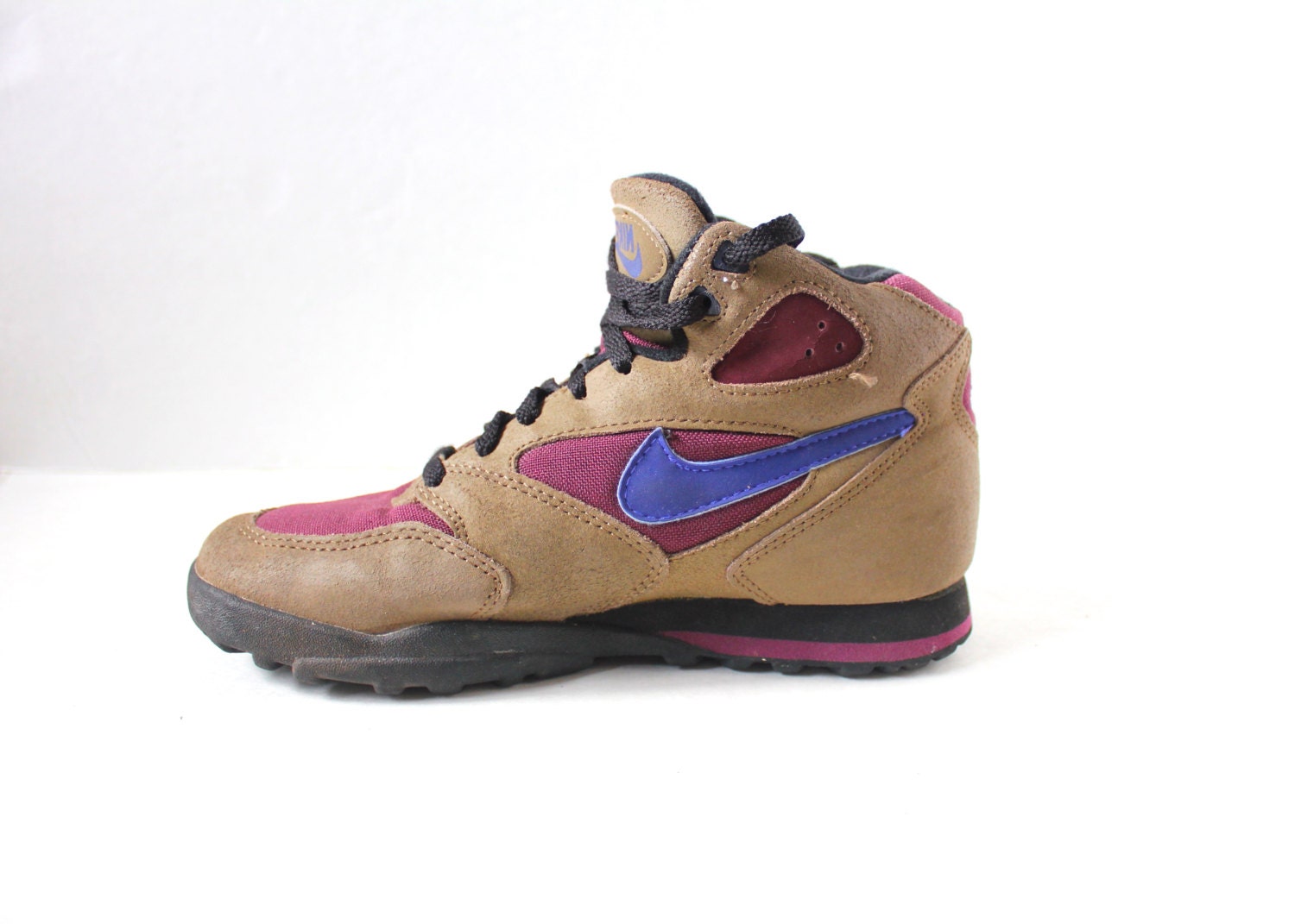 hike nike vintage