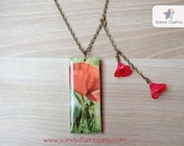 Poppy Flower necklace Vintage necklace Botanical Nature Photography Czech glass Red Green