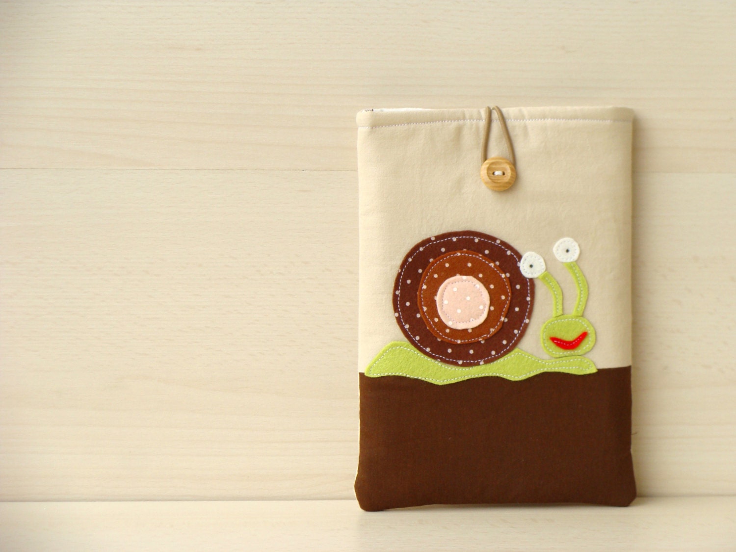 Ipad mini sleeve, ipad mini case, ipad mini cover snail felt applique brown and cream color block