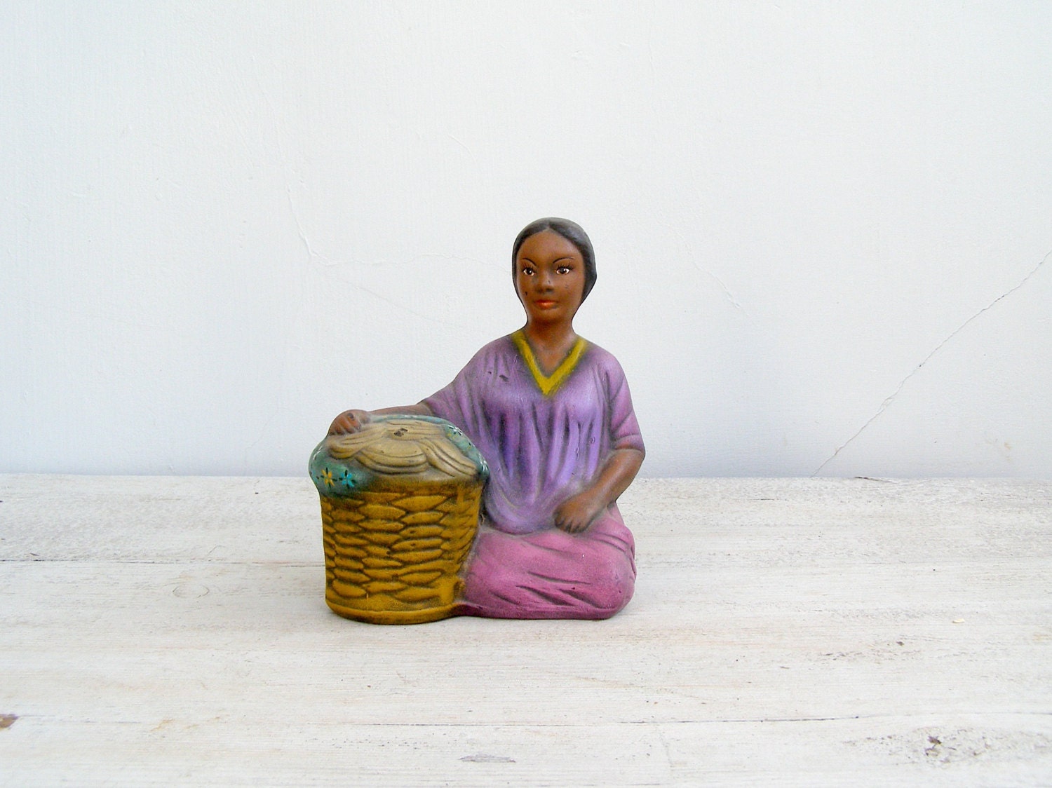 Tahitian Woman figurine, Vintage woman Figurine, Ethnic, tribal, Cottage chic, Feminine, colorful, Exotic, Farmhouse, African