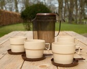 Brown vintage plastimat picnic drink set
