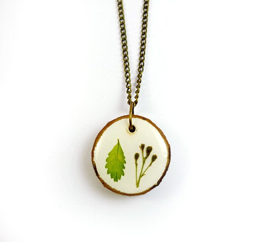 Pressed Flower Wood Pendant - Handmade pressed flower jewelry for nature lovers