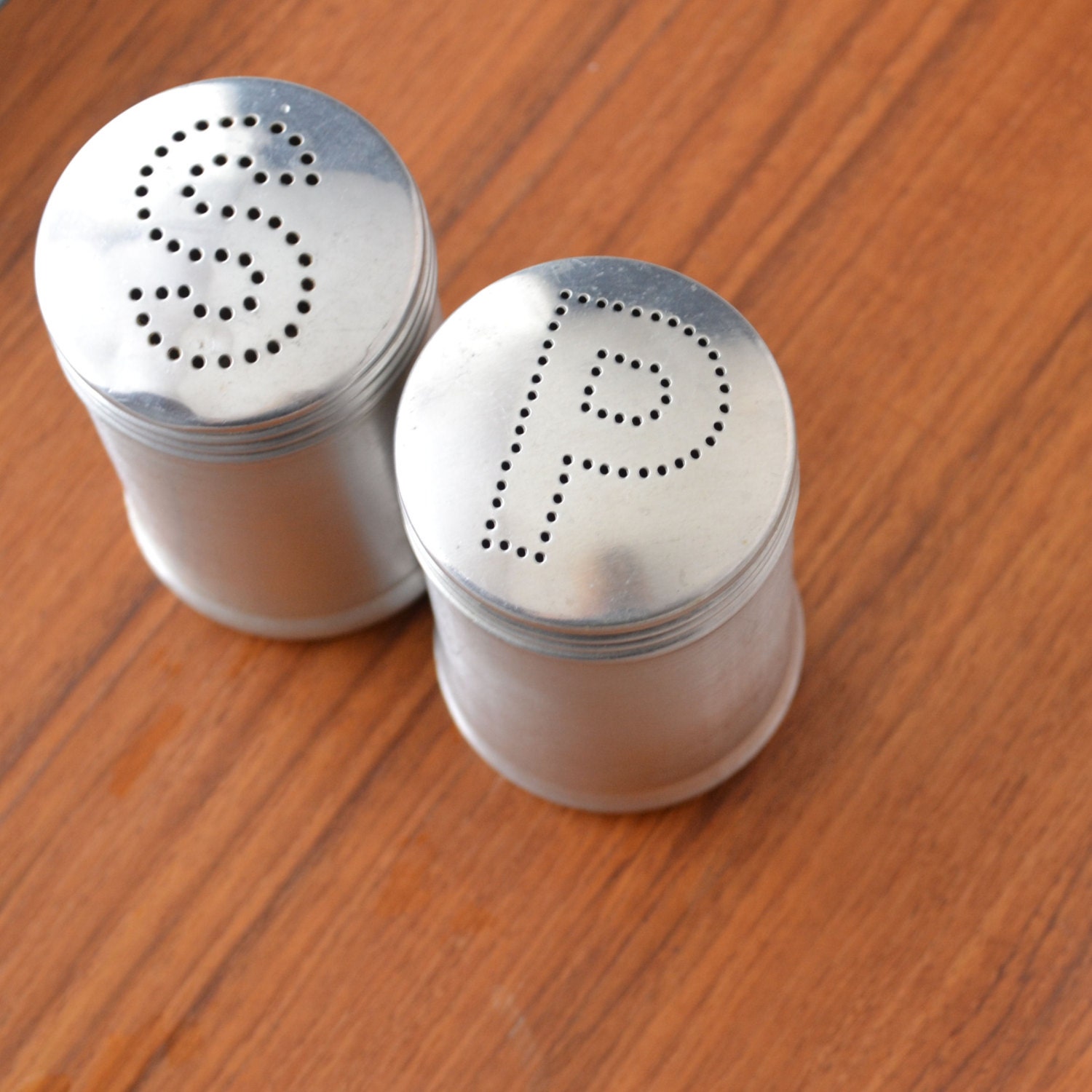 Vintage Salt and Pepper Shakers - Spun Aluminum - Mid Century Shaker Set - Punched Lid - Vintage Kitchen - Set of 2