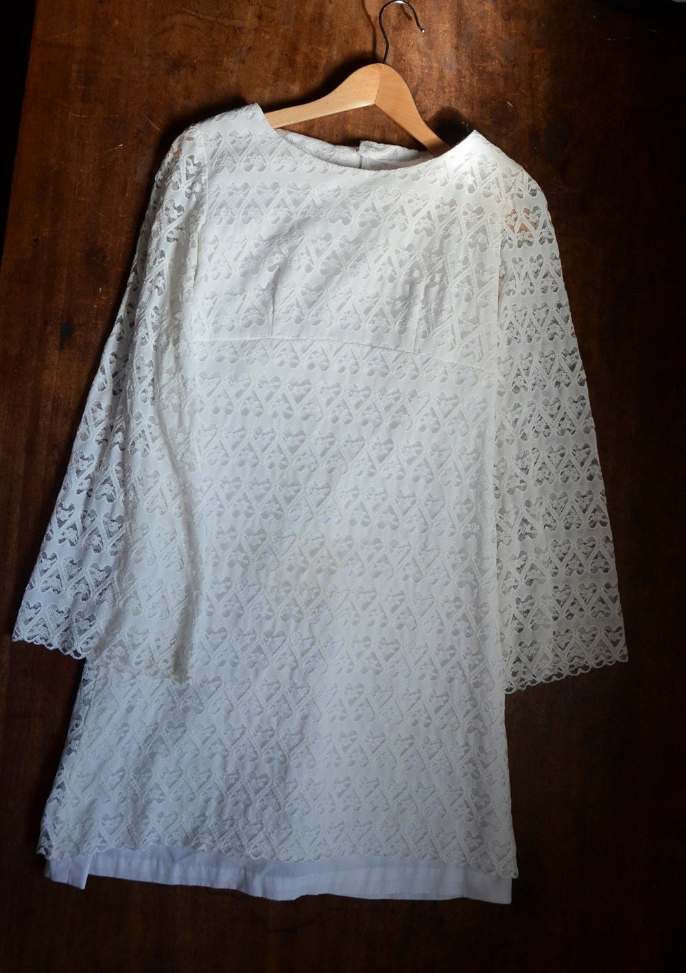 Vintage 60s White Babydoll Dress / Size Medium