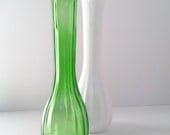 Single Vintage Emerald Green Glass Vase, Emerald Green Bud Vase for Weddings