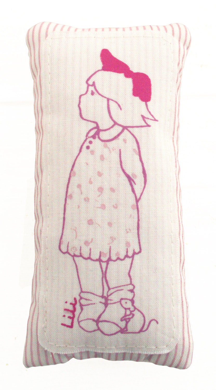 Lili's Organic Potpourri Pillow by Titou & Lili