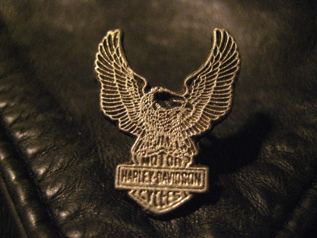 Vintage Harley Davidson Motorcycles Eagle Pin Badge Button Metal Pewter Biker