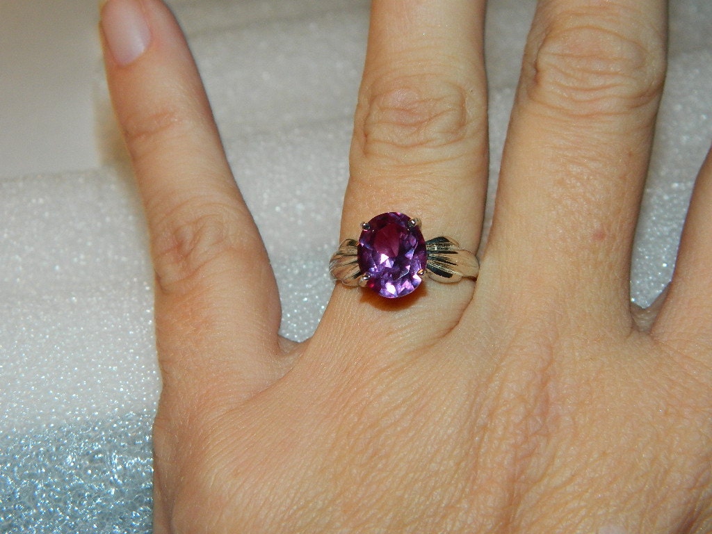 Alexandrite middle finger ring size 6. 5