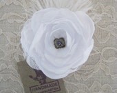 White Flower Clip Wedding Hair Accessory Ostrich Feather Lace Wedding Flower Clip Bridal Flower Hair Clip. Rusteam