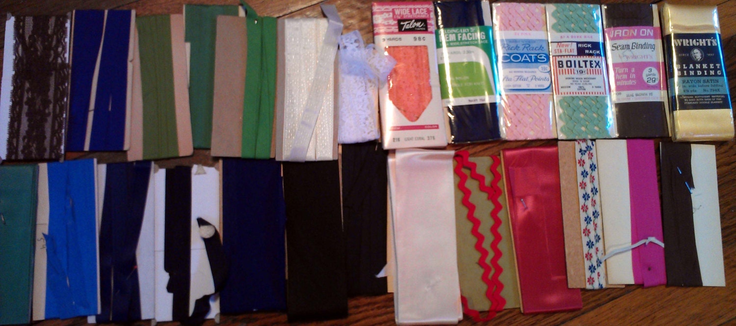 Vintage Sewing Craft Supplies Lot 26 pieces -Bias Tape, Rick Rack, Lace