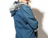 90s denim jacket / grey shag faux fur trim / large