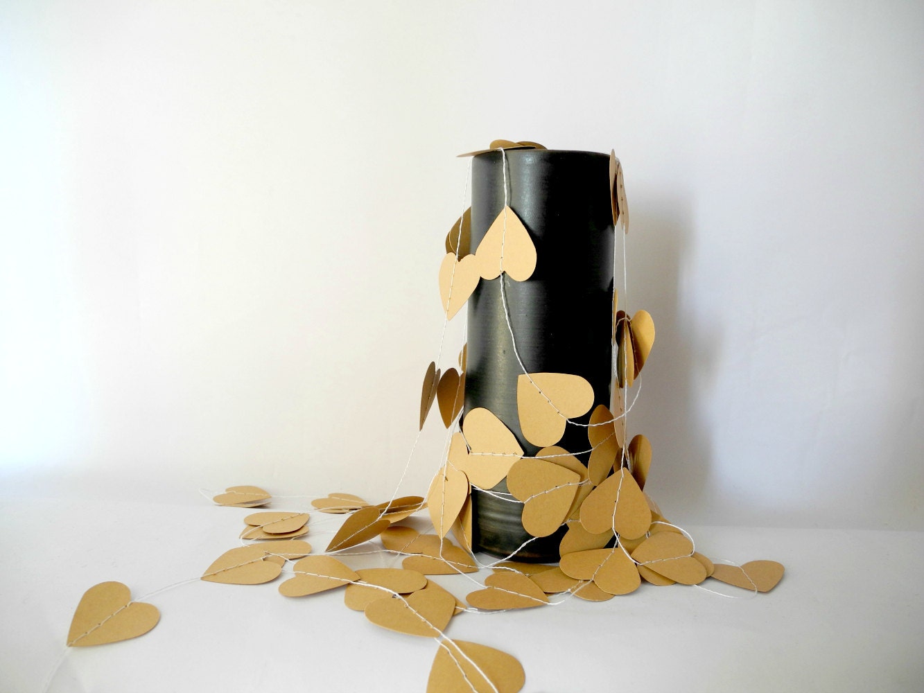 Kraft paper hearts garland, wedding decoration-home decor- kids room decor - nursery decoration-party decor