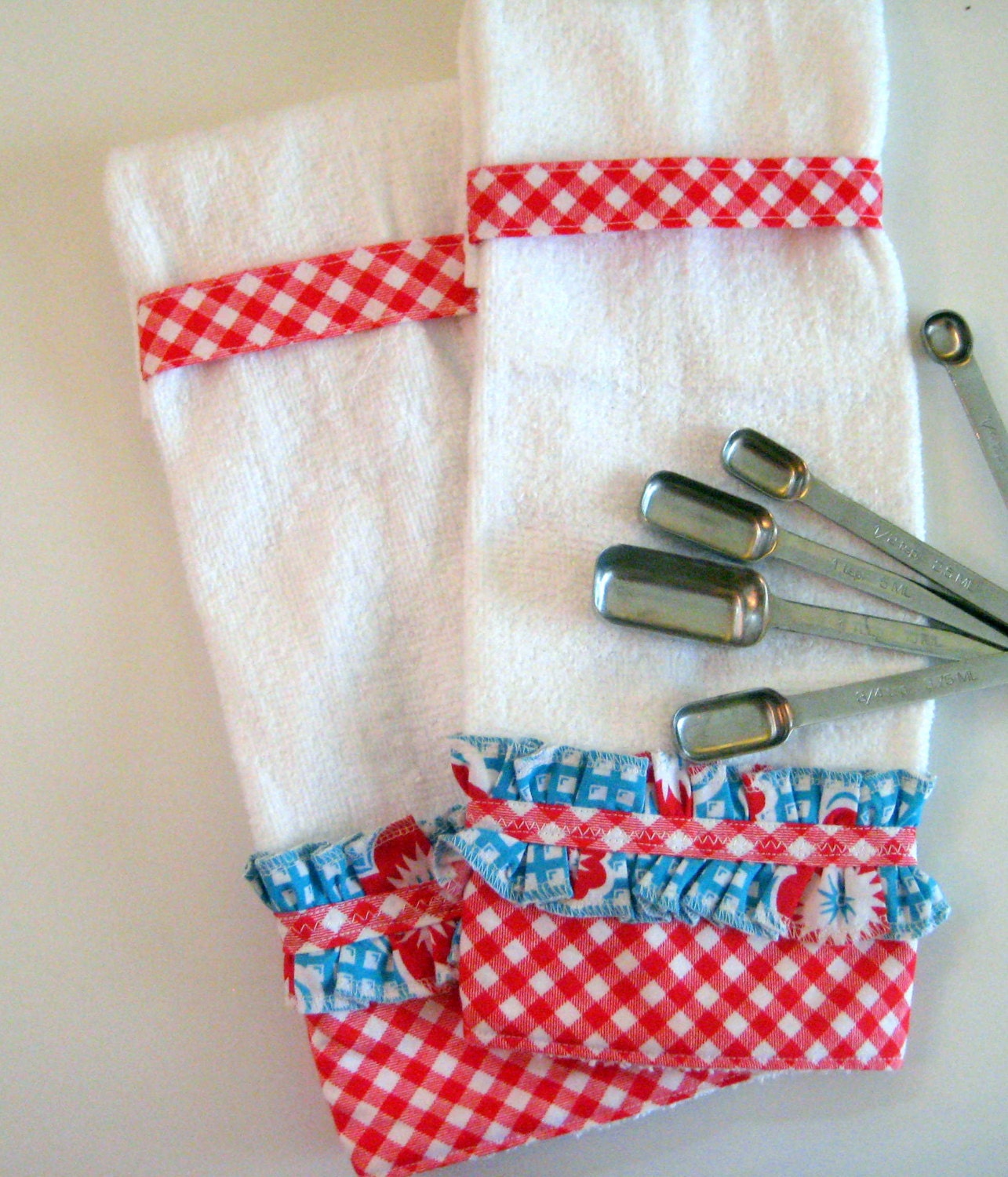 Red Gingham with Blue Ruffle on Terry cloth hanging towel Set - Hang Tight Towel (TM)