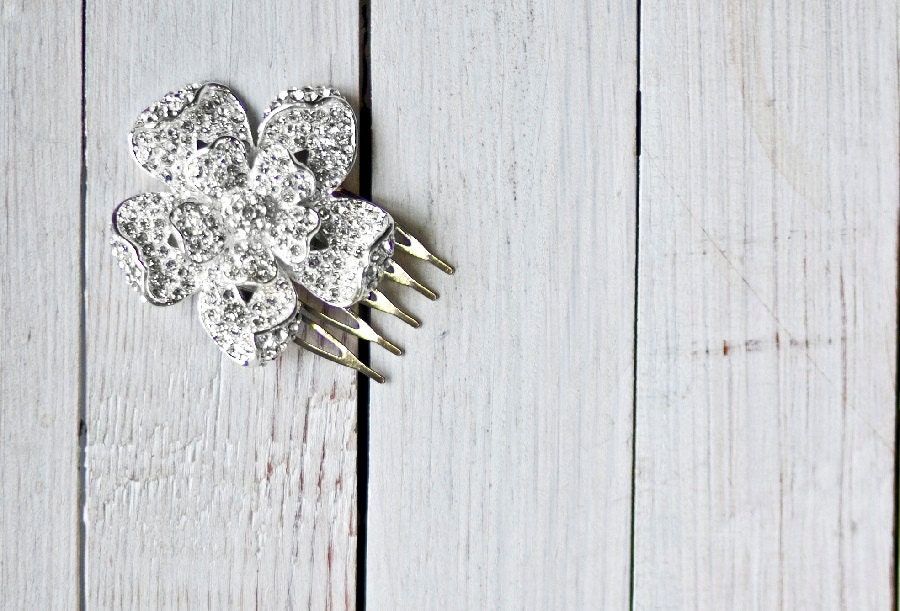 Bridal Rhinestone Comb, Rhinestone Flower Clip, Bridal Hair Brooch Comb, Rhinestone Fascinator Comb, crystal, veil, brooch, comb, headpiece