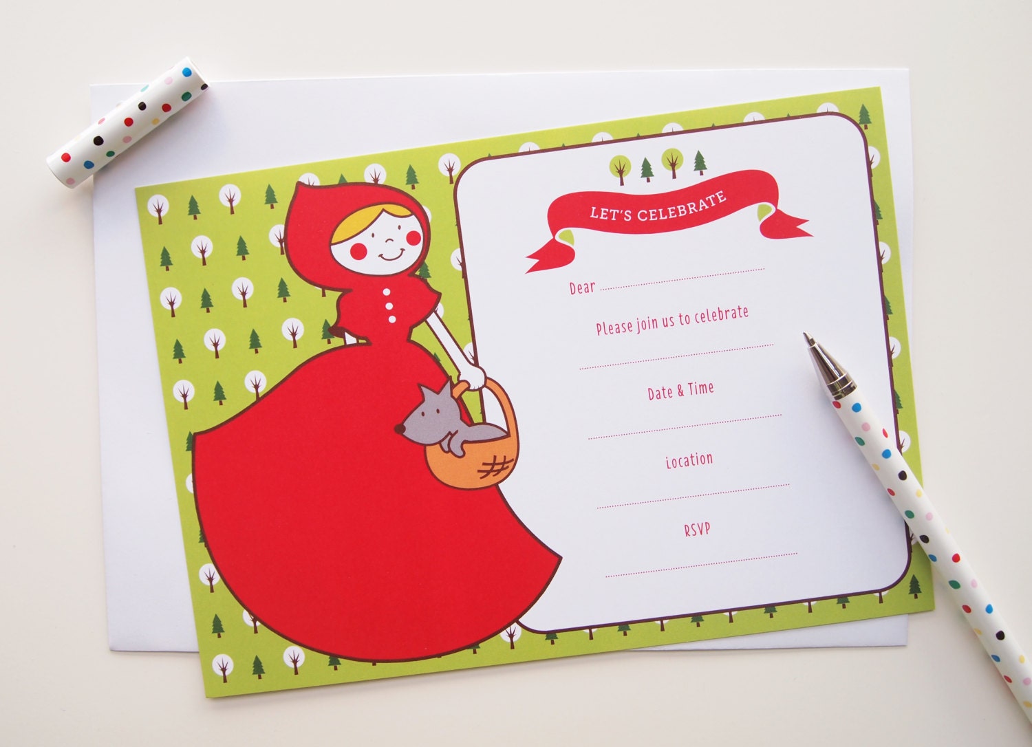 Little Red Riding Hood Fill-in Invitations (10 pk) w/ free printable matching tag and flags