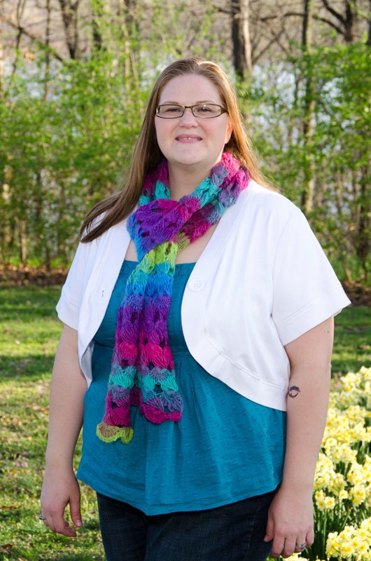Women's Broomstick Lace Crochet Scarf
