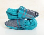 Plaid baby booties, 6-12 months, turquoise and gray, cool baby shoes, modern baby, baby slippers, soft sole, Etsy UK