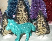 Scene Set: Hand dyed white bottle brush trees frosted in Black glitter (3in, 3in, 4in) and aqua/teal hand glittered fox